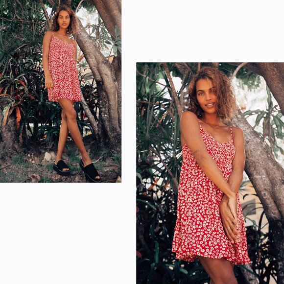 Lulus Red Floral Print Smocked Babydoll Dress V-Neck Casual Comfy Boho Beach SzS - Picture 4 of 9